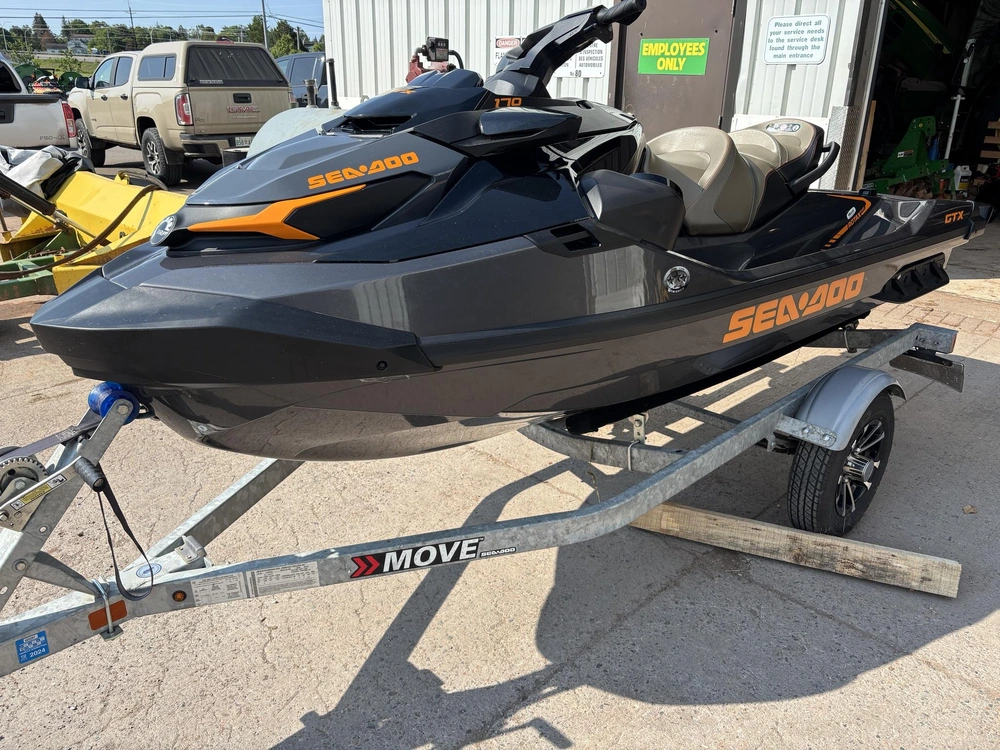 2023 Sea-doo Gtx 170 alt