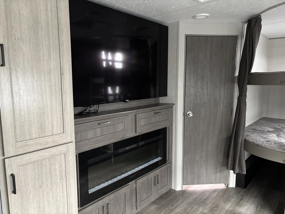 2026 Coachmen Catalina 273dbhckl alt