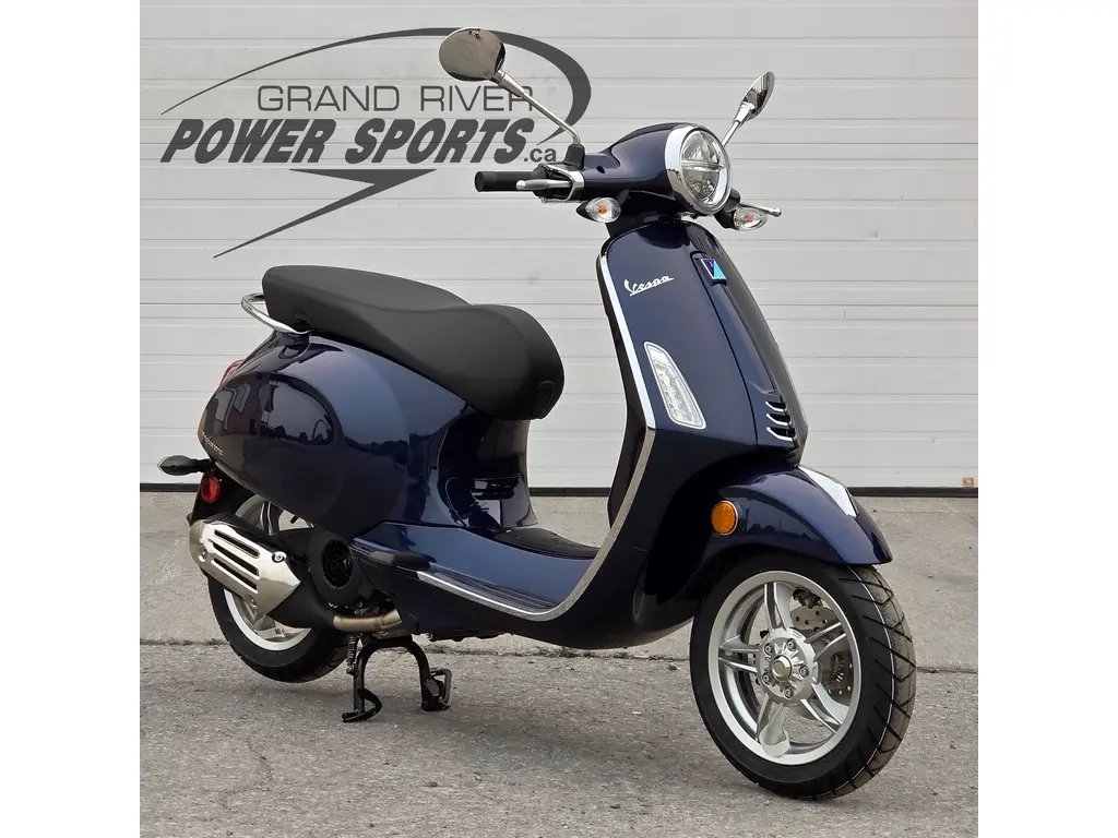 2026 Vespa Primavera 150 