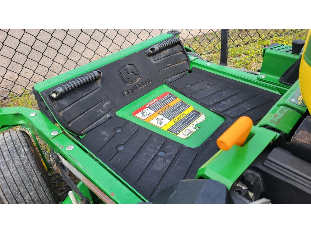 2023 John Deere Z530r alt