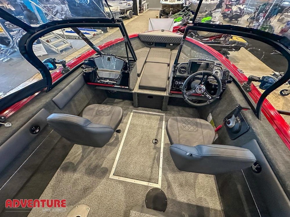 2026 Legend Boats 18xt Sports Package alt