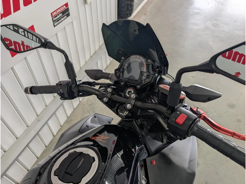 Kawasaki Z 400 2020 alt