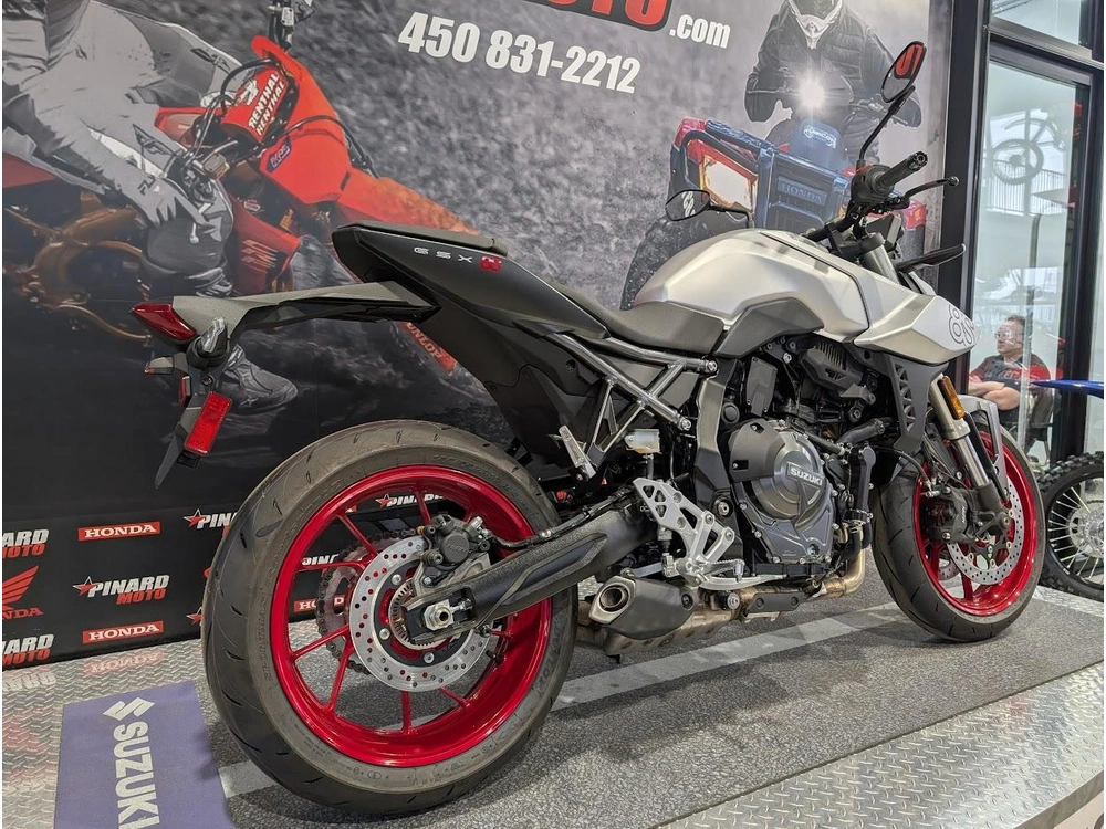 Suzuki Gsx-800s Gsx-8s 2025 alt