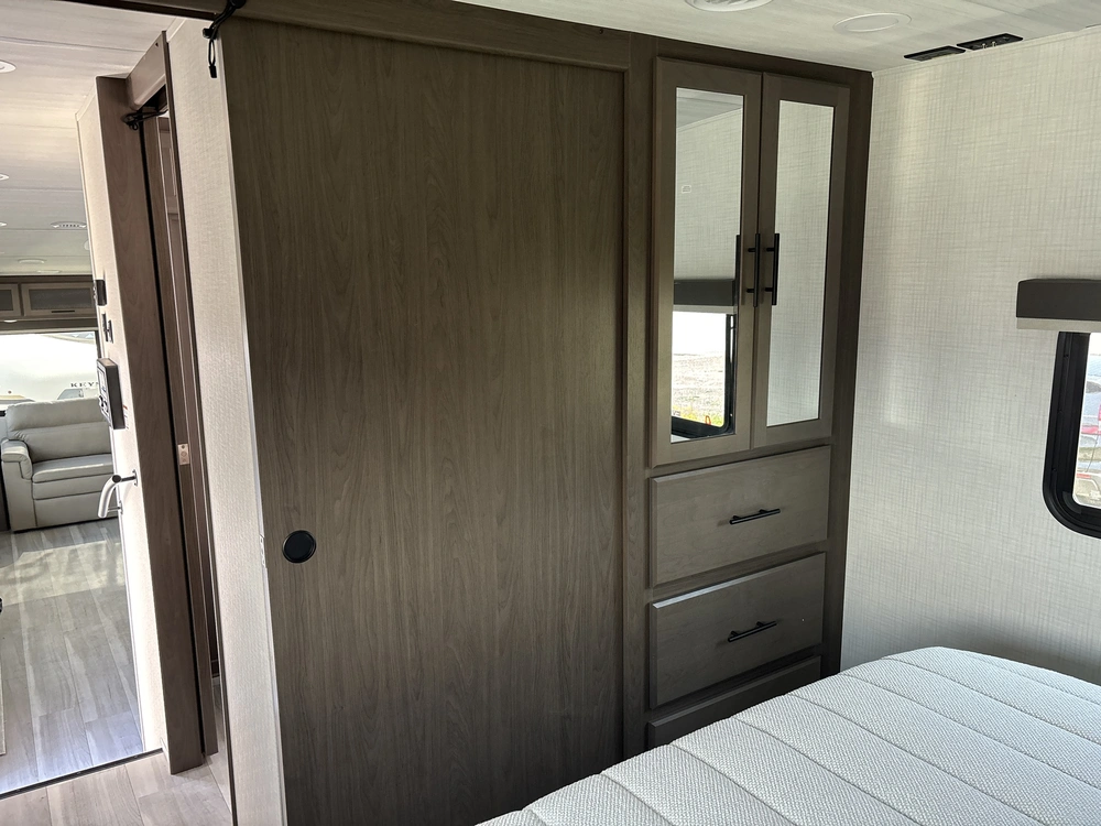 2026 Keystone Rv Cougar 28rli alt