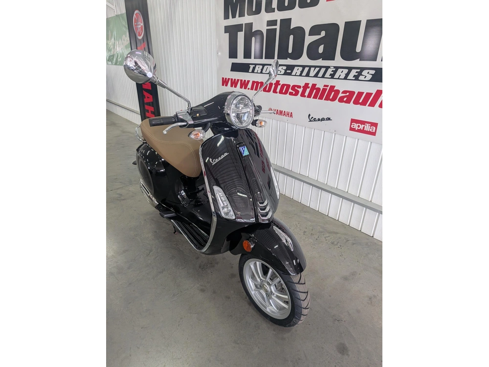Vespa Primavera 50 2021 alt