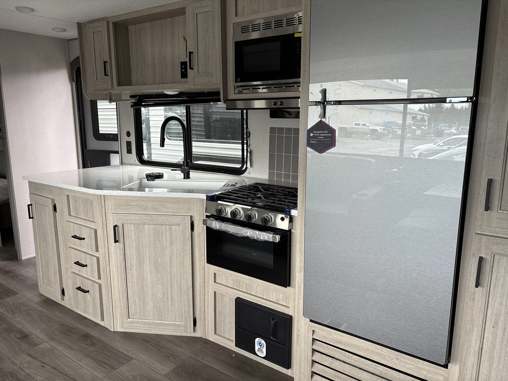 2026 Coachmen Catalina 243rbsle alt