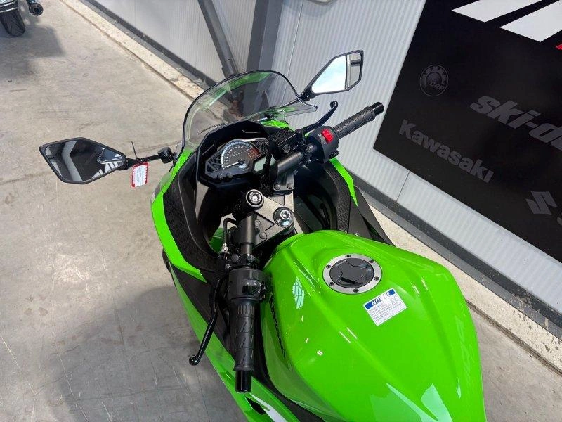 Kawasaki Ninja 300 Abs 2026 alt