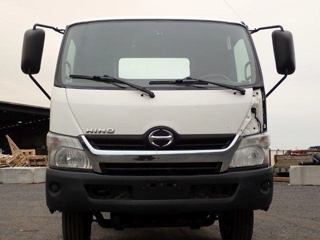 Hino 195 2018