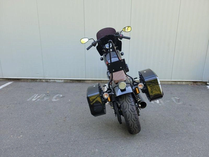 2025 Yamaha Bolt R-spec alt