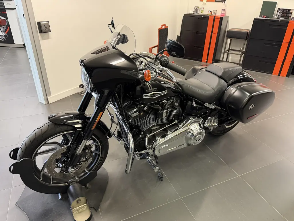 Harley-Davidson SPORT GLIDE FLSBFLSB 2018