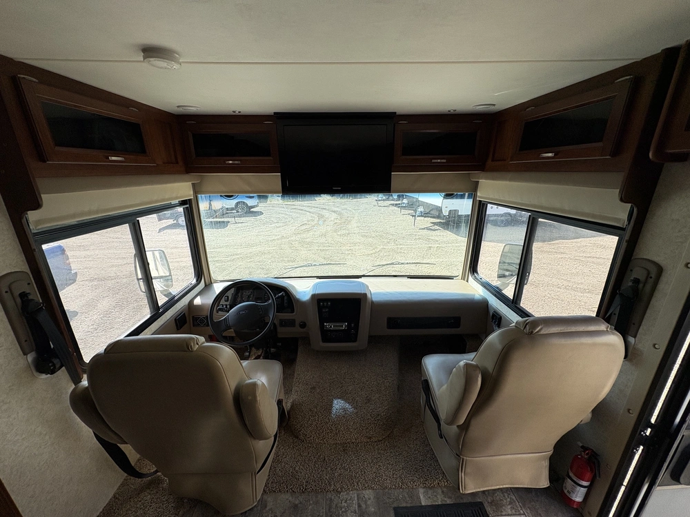 2013 Ford Georgetown 280ds alt