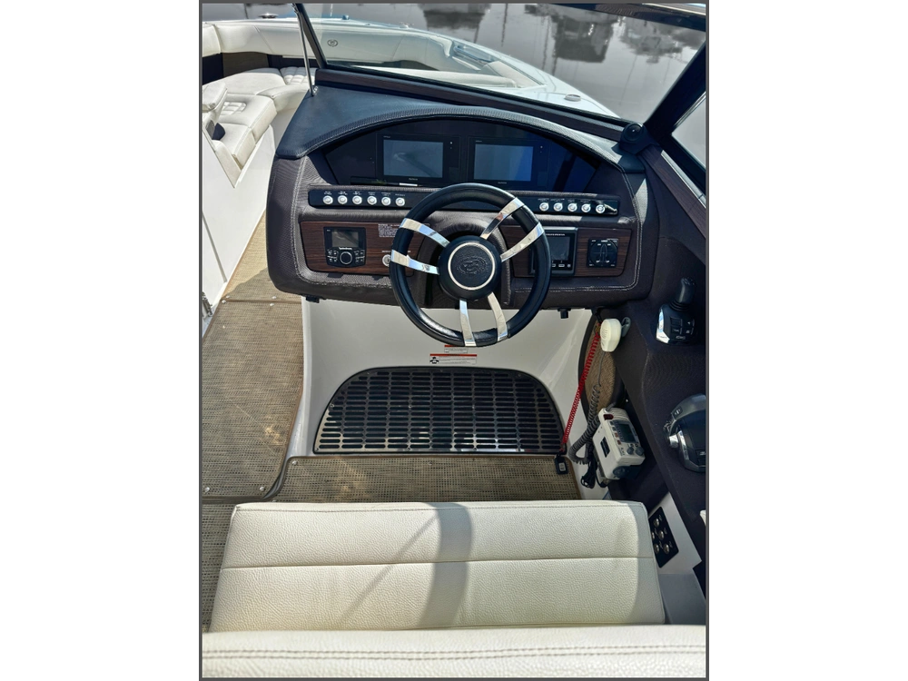 2018 Cobalt Boats R30 alt