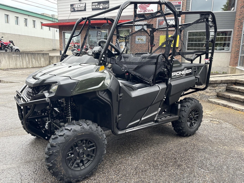 Honda Pioneer 700-4p Dlx 2026 alt