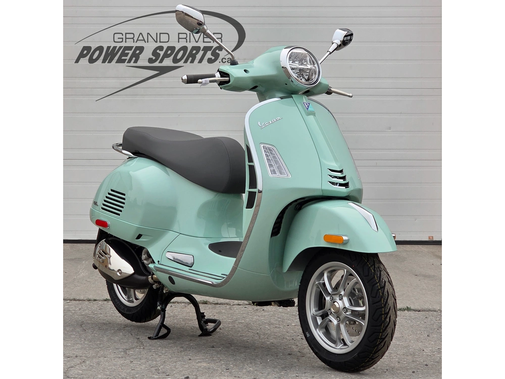 2026 Vespa Gts 310 alt