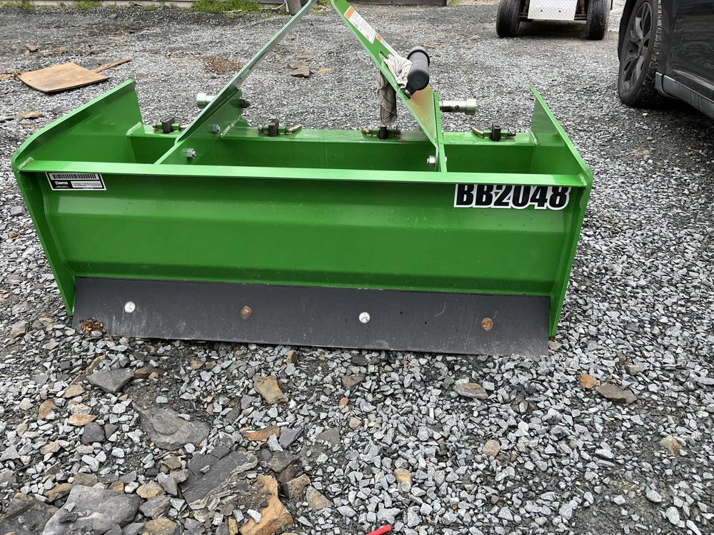 John Deere 1025r 2023 alt