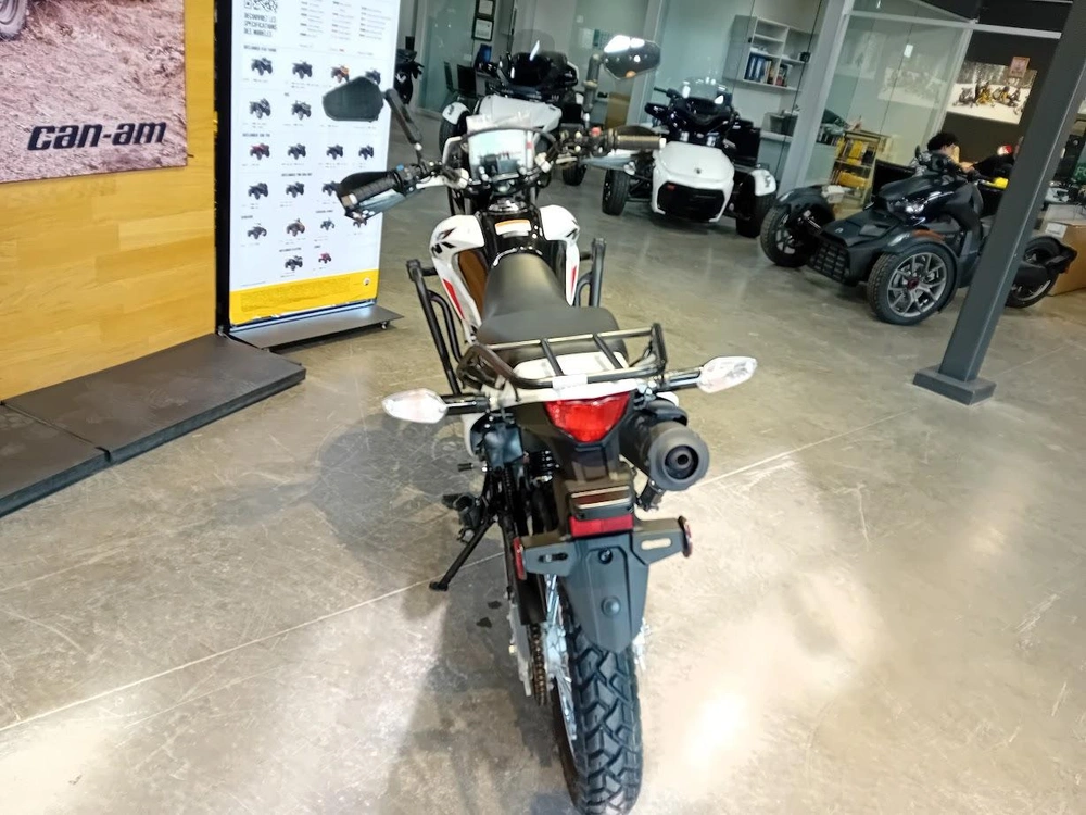Honda Xr150l 2024 alt
