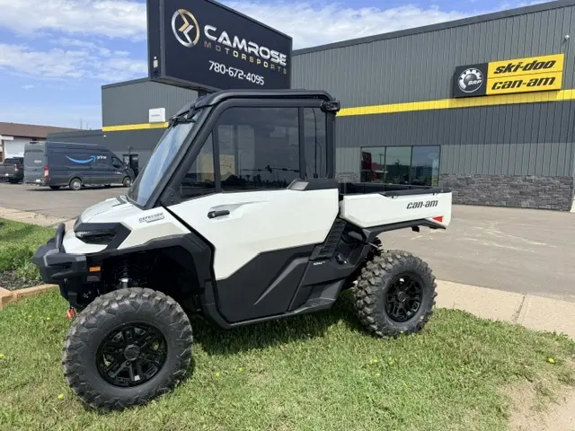 2026 Can-Am Defender LIMITED CAB HD11 8JTD
