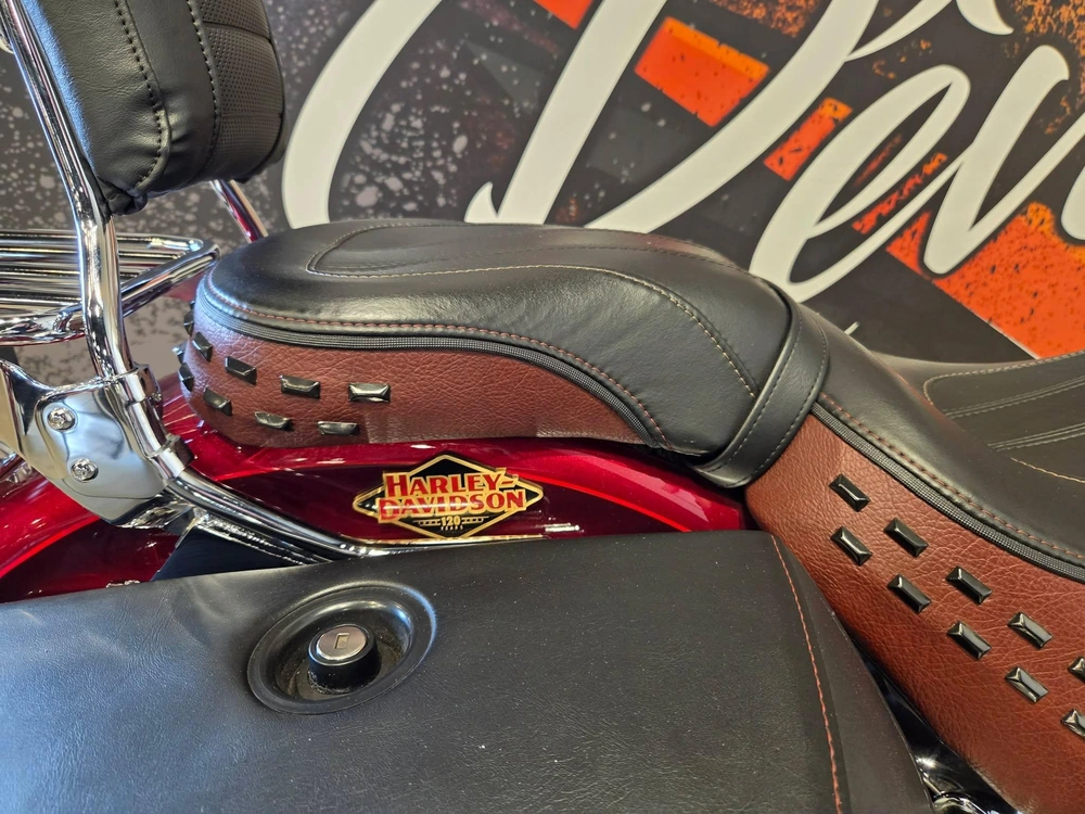 Harley-davidson Softail Heritage 114 115 Anniversaire 2023 alt
