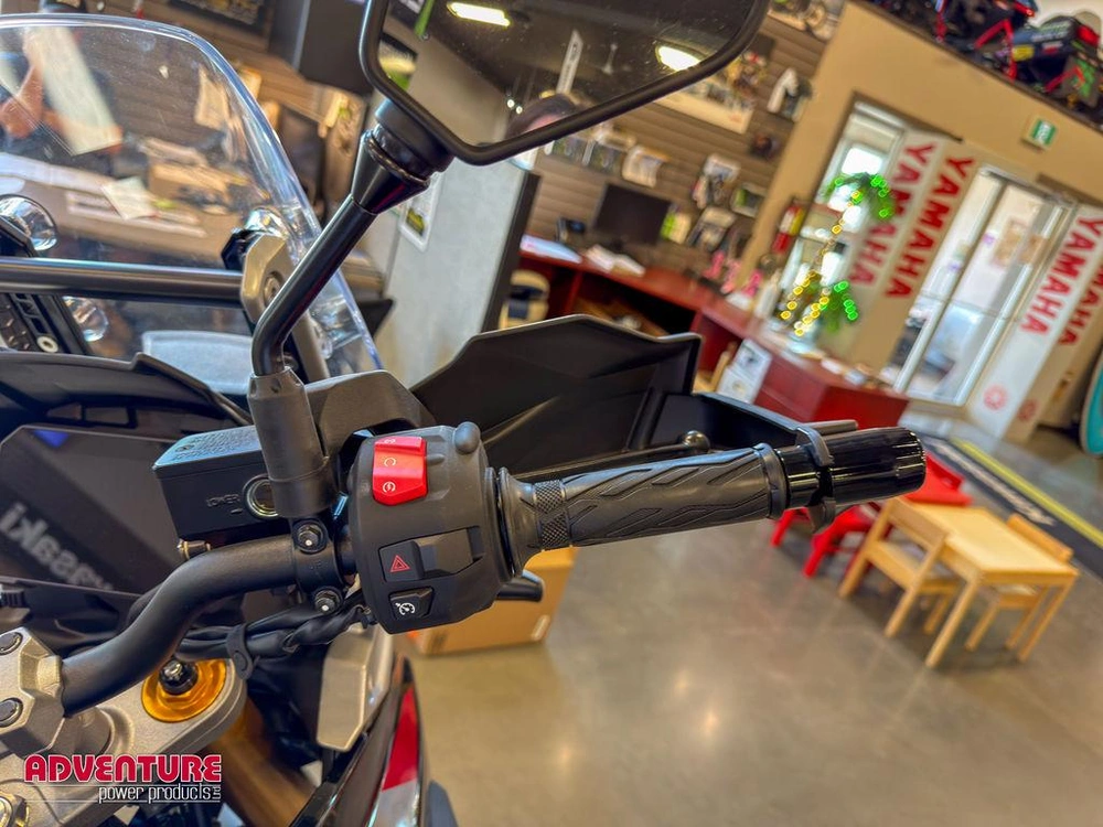 2026 Suzuki V-strom 800de alt