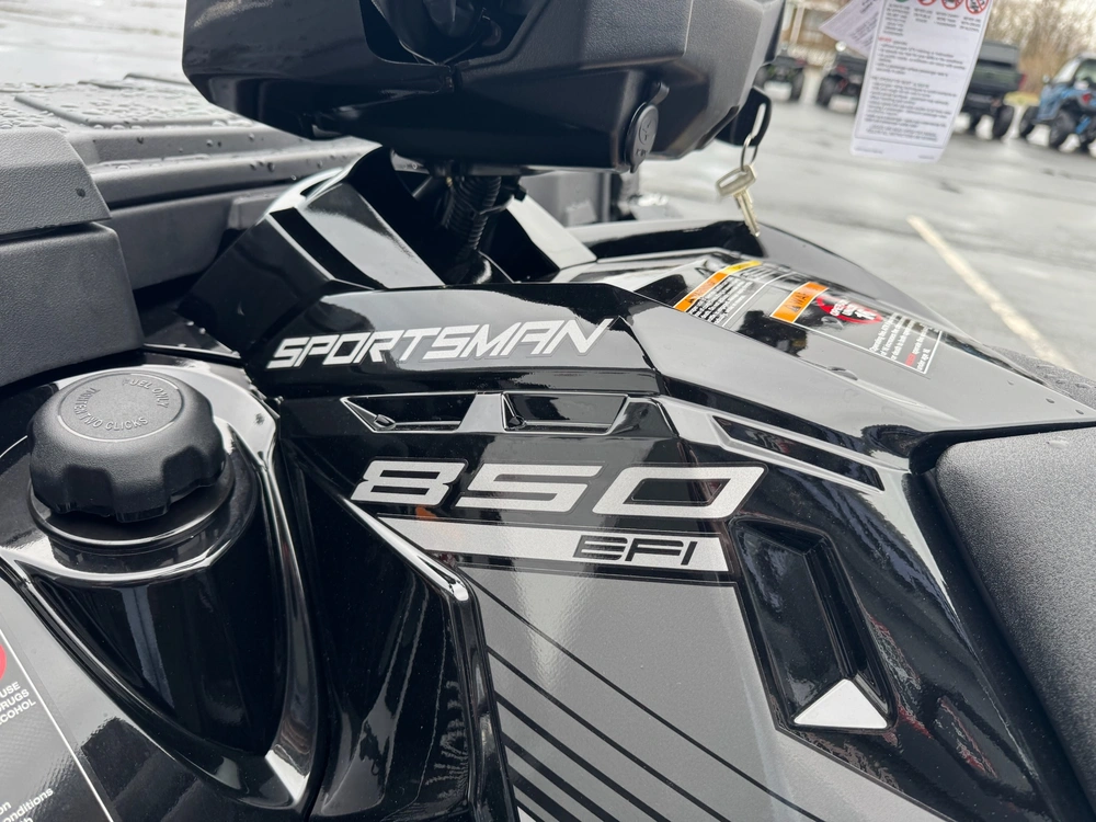 Polaris Sportsman 850 Touring Black Onyx 2026 alt