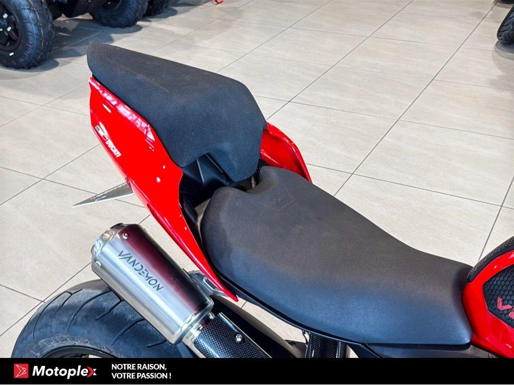 2024 Ducati Panigale V2 alt