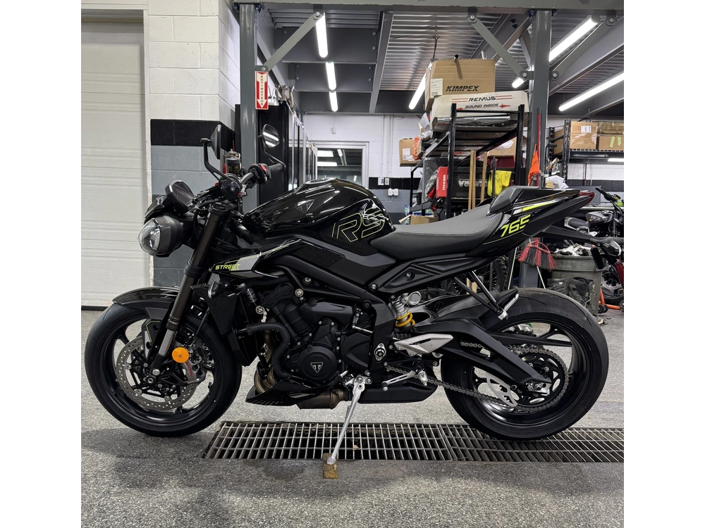 2026 Triumph Street Triple 765 Rs alt