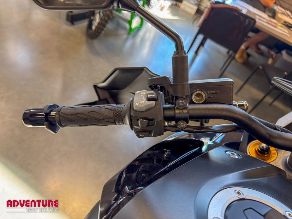 2026 Suzuki V-strom 800de alt
