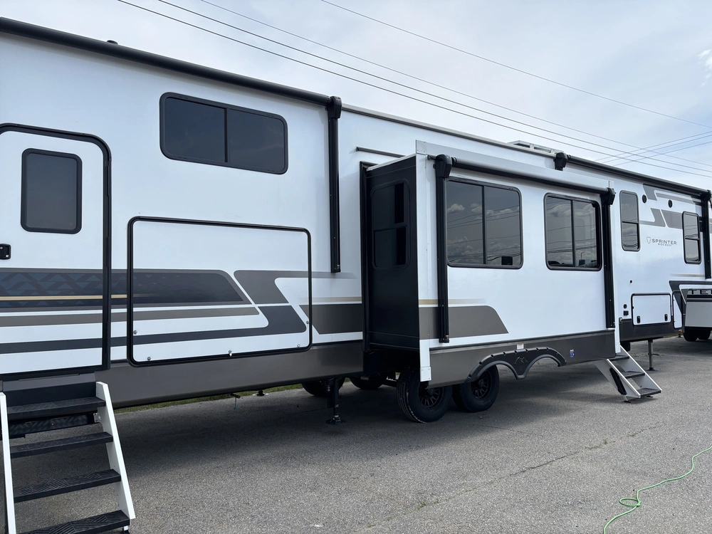 2026 Keystone Rv Sprinter 3900dbl alt