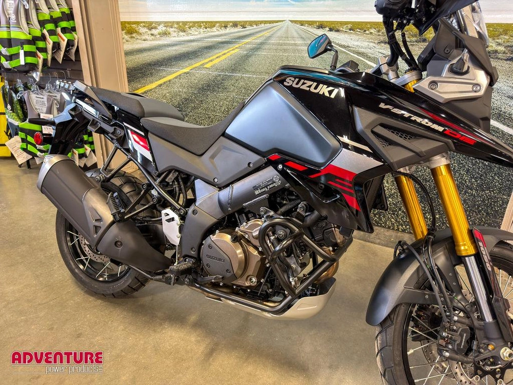2026 Suzuki V-strom 1050de alt