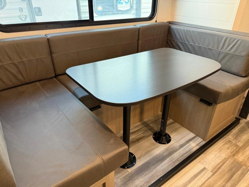 2026 Jayco Jayflight 197mb alt