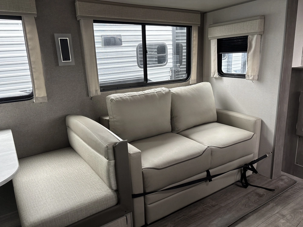 2025 Coachmen Catalina 343bhtsle alt