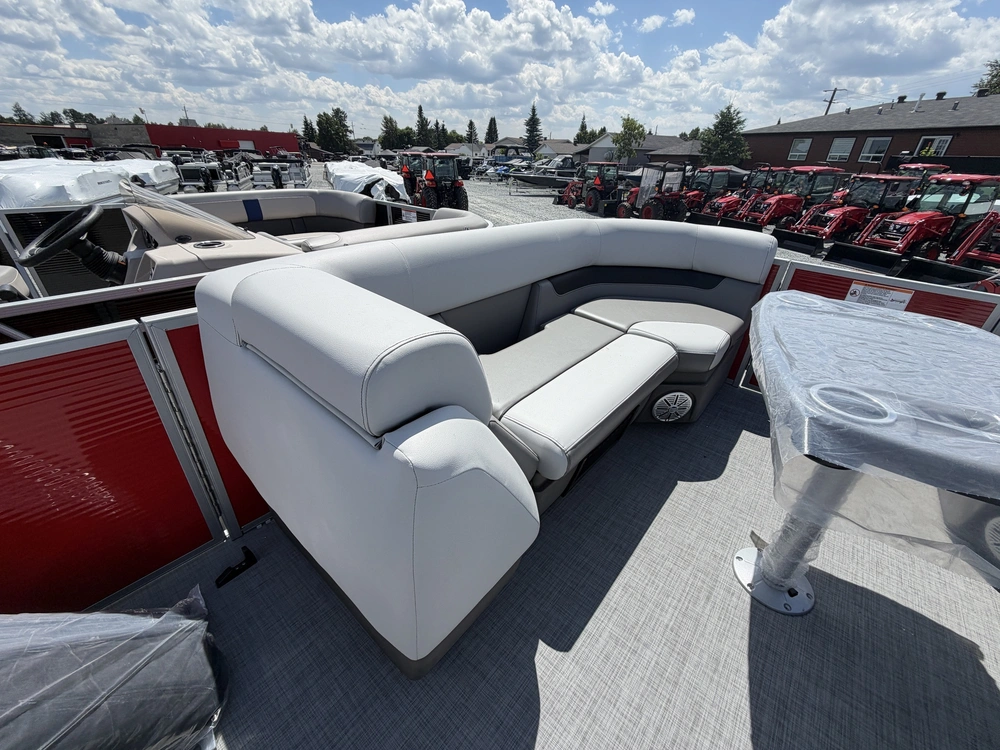 2026 Princecraft Vectra 23 L Red alt