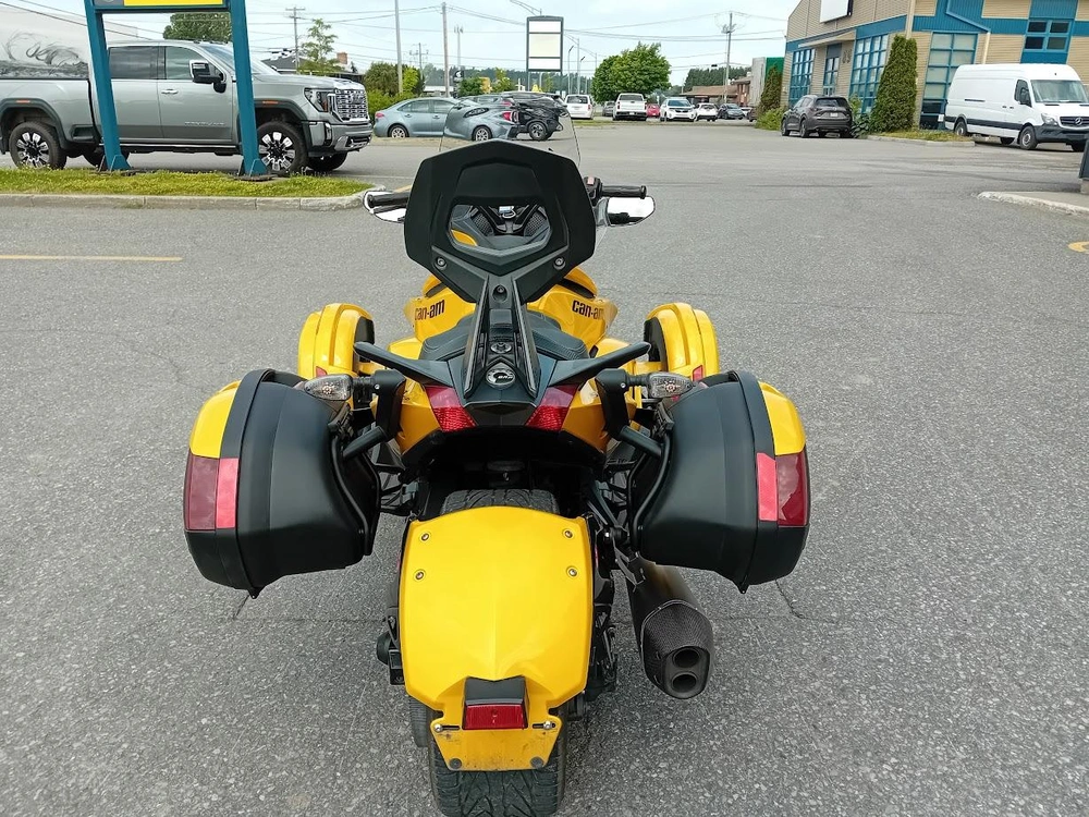 Can-am Spyder Sts Manuel 2013 alt