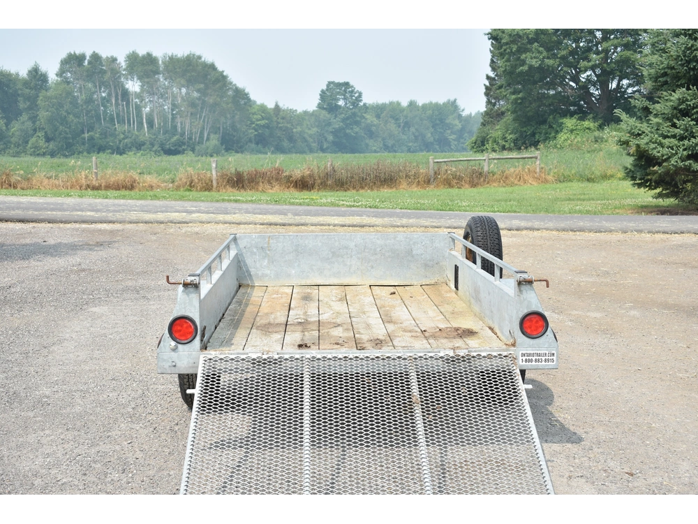 2014 Other Galvanized Enclosed 5' X 8' Sa alt
