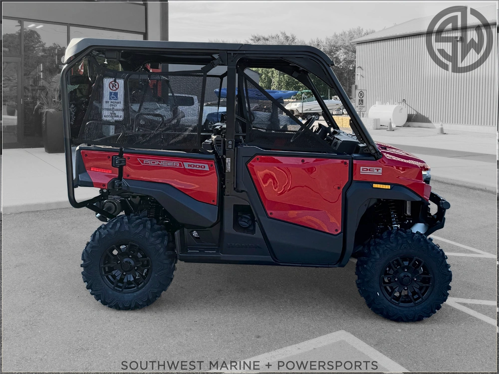 2026 Honda Pioneer 1000-5p Dlx alt