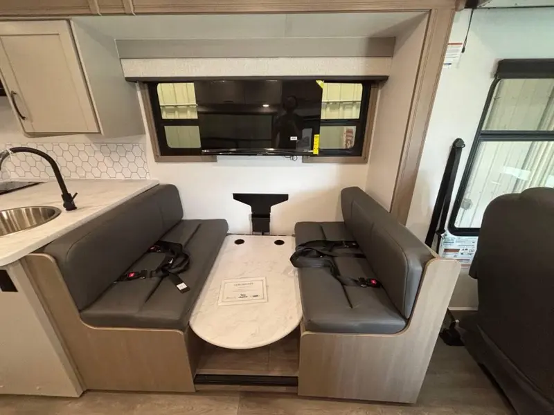 2027 Jayco Alante 27ASE