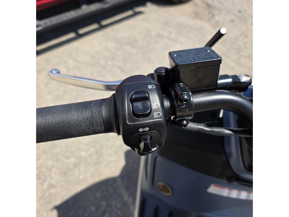 2026 Vespa Gtv Officina 8 310 alt