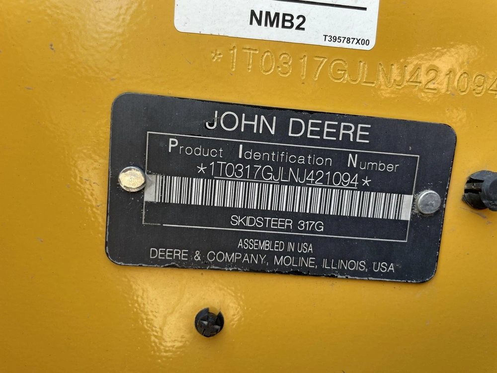 2022 John Deere 317g alt
