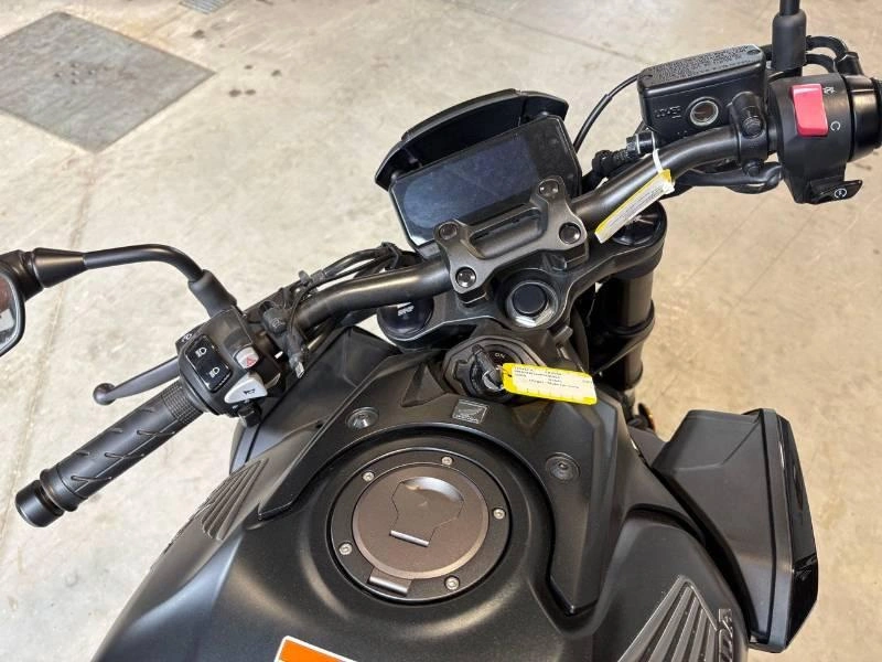 Honda Cb 650r 2023 alt