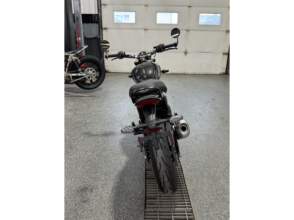 Triumph Speed 400 Noir 2026 alt