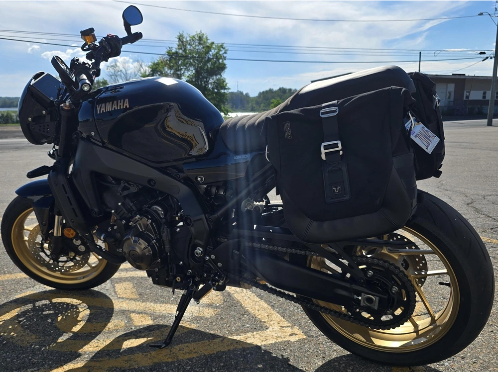2025 Yamaha Xsr900 alt