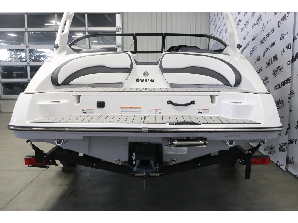 2026 Yamaha 195s alt