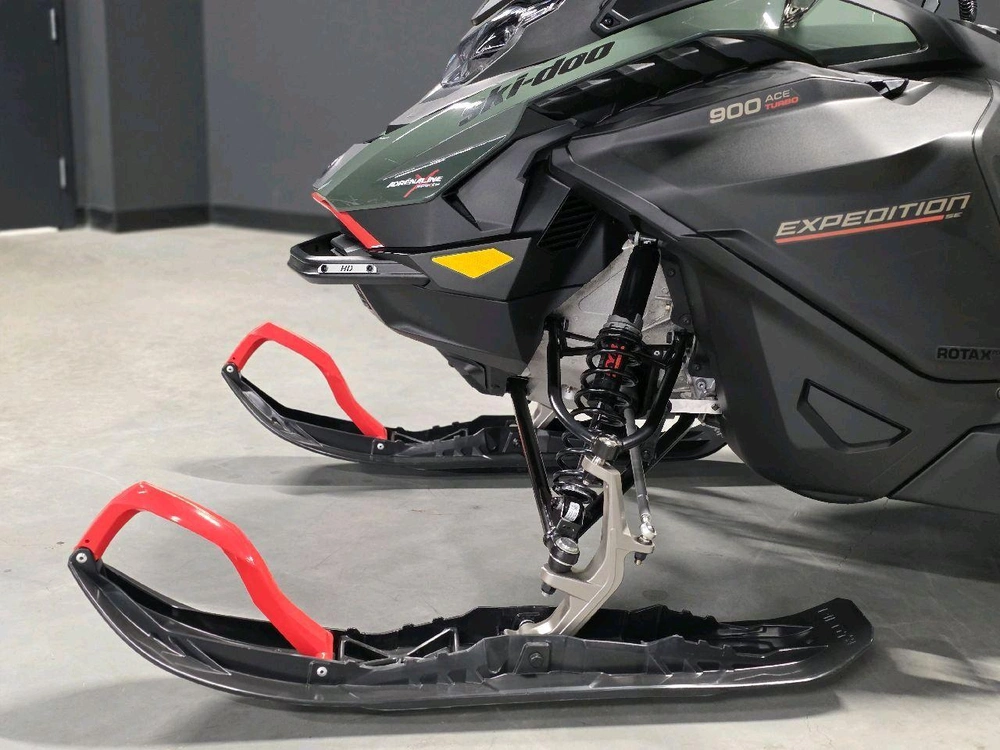 Ski-doo Expedition Se 900 Ace Turbo Ice Crosscut 1.5'' E.s. W/ 10.25'' Touchscreen 2026 alt