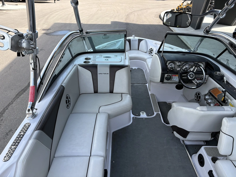 2008 Nautique Team 210 Super Air alt