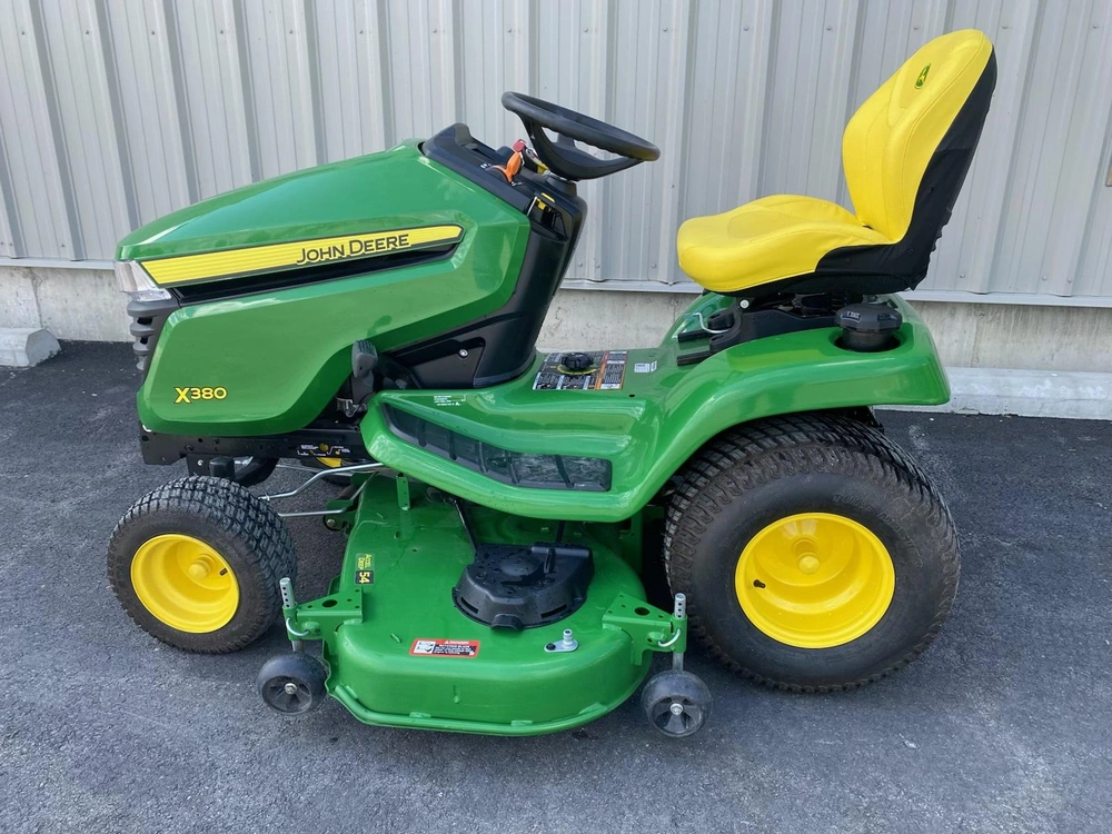 2026 John Deere X380 alt