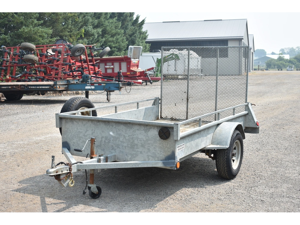 2014 Other Galvanized Enclosed 5' X 8' Sa alt