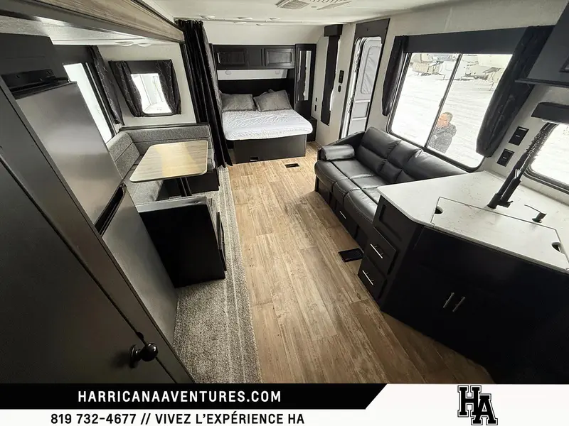 2022 Cherokee 29RR Cargo thumbnail 8