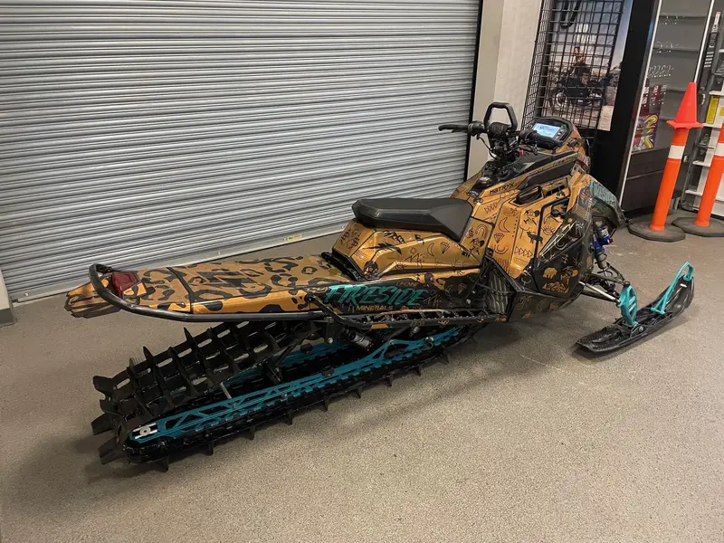 2024 Polaris BOOST KHAOS 165 X 3.25