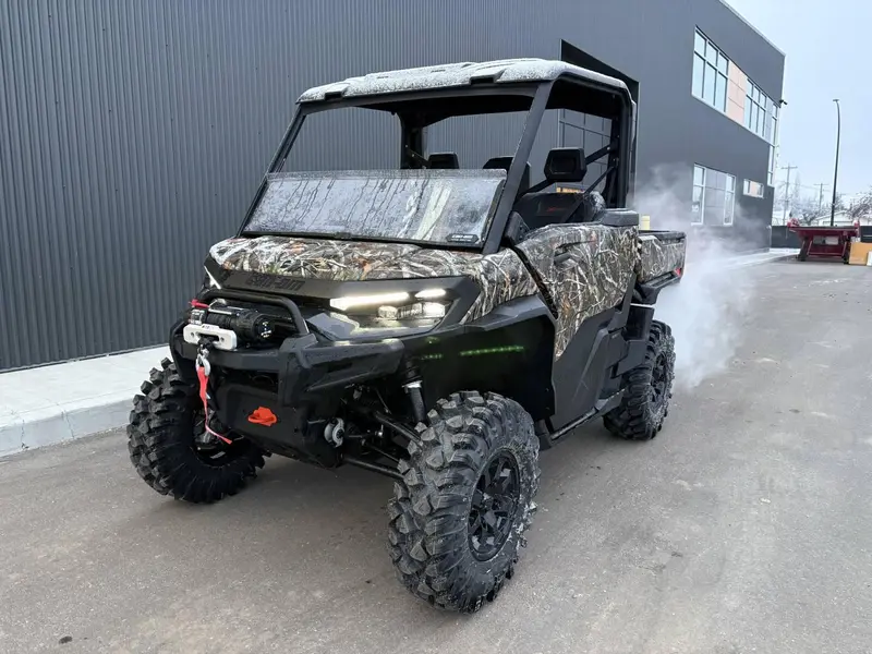 2026 Can-Am Defender X mr HD11 with half doors