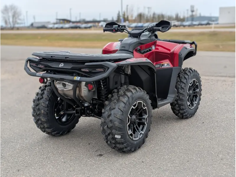 Can-Am Outlander XT 850 - Fiery Red 2026